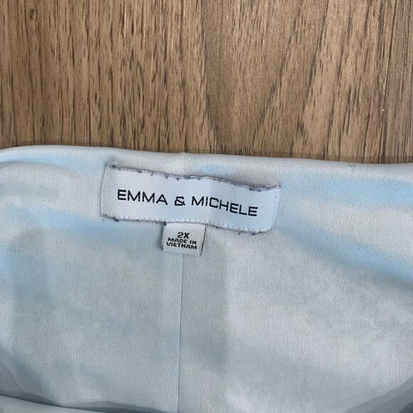 Emma and Michele floral blouse size 2x - Picture 2 of 3